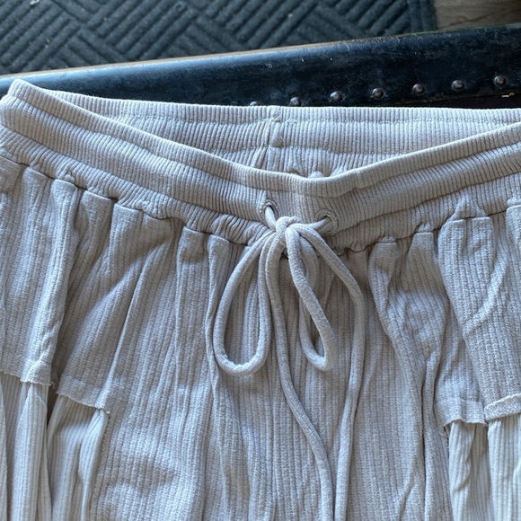 POL soft rib knit pants with drawstring - Picture 2 of 3